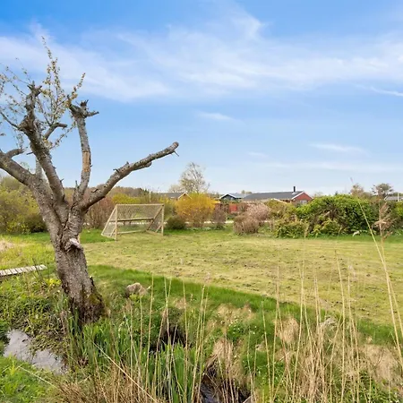 Malena - 175m From The Sea By Interhome *