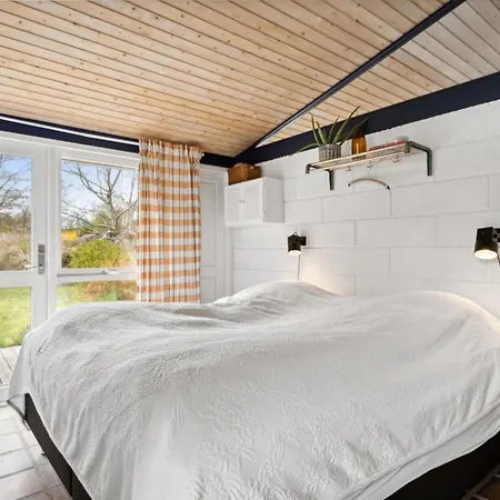 Malena - 175m From The Sea By Interhome